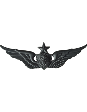 Black Metal Badge Senior Aircraft Crewman