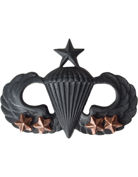 Black Metal Badge Sr Parachutist with  4 Combat Stars