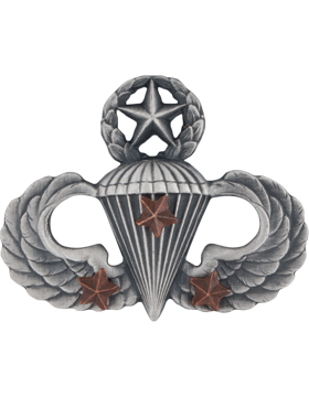 Master Parachutist with 3 Combat Star