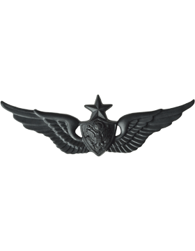 Black Metal Badge Senior Aircraft Crewman