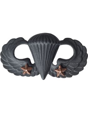 Black Metal Badge Parachutist with  2 Combat Stars