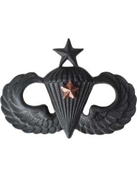 Black Metal Badge Sr Parachutist with  1 Combat Star